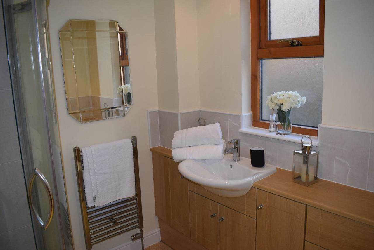 Kelpies Serviced Apartments Kavanagh- 5 Bedrooms 바스게이트 외부 사진